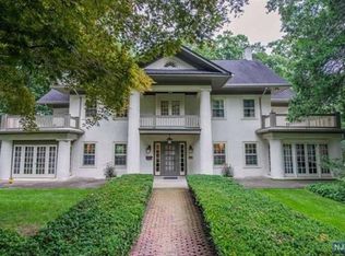 84 Ball Rd, Mountain Lakes, NJ 07046