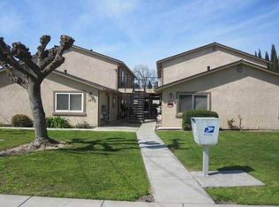 129 N Locust Ave APT 2, Ripon, CA 95366