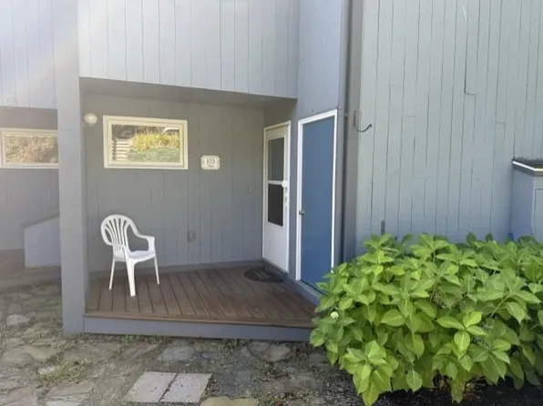 103 Fairway Dr #103, Sunapee, NH 03782