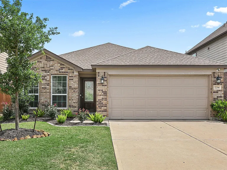 2214 Sand Lily Dr — Photo 2