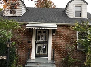 13337 Cedar Rd, Cleveland, OH 44118