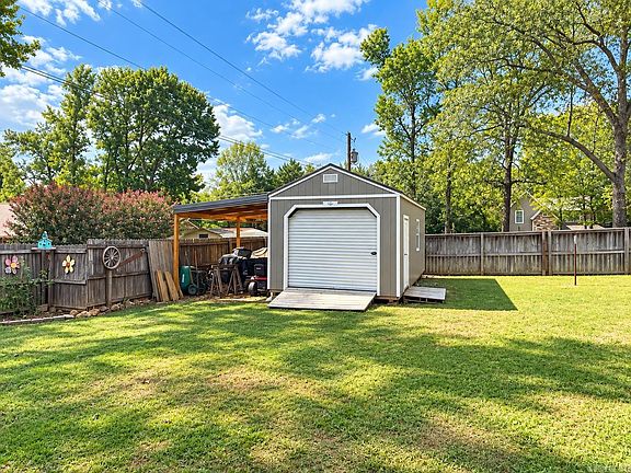 5th image of 855 Bluff View Dr