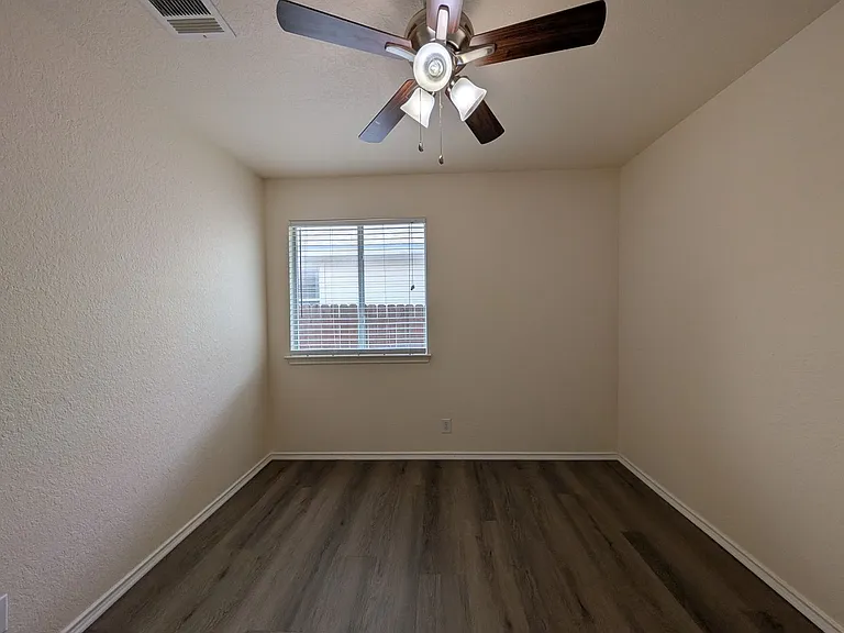 268 Goliad Dr — Photo 27