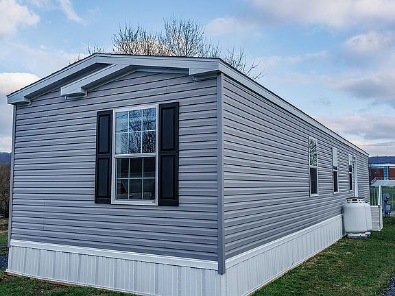 2nd image of 155 Shoups Branch Rd