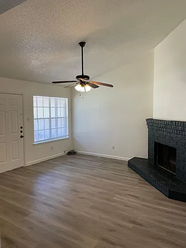 412 Greenlawn Blvd Photo 1