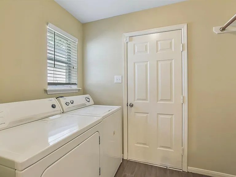 74 S Wynnoak Cir — Photo 14