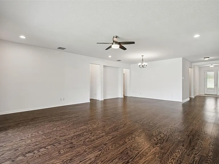 4215 Tatum Loop — Photo 5