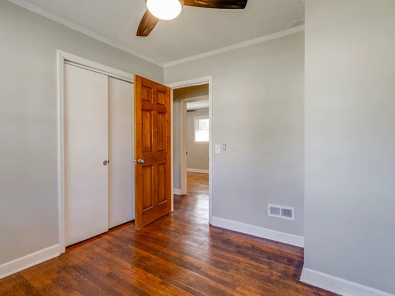 7712 Burdell Dr — Photo 18