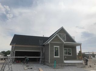 1802 E Magnolia Cir, Eagle Mountain, UT 84005