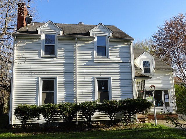 1st image of 2936 Catalpa St SE