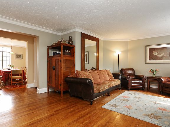 2nd image of 20 N Broadway APT K350