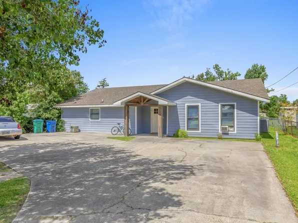 206 Vine St, Sulphur, LA 70663