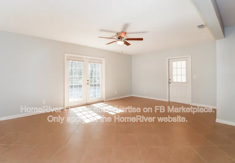 8006 Fawnridge Cir — Photo 3