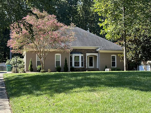 2nd image of 1422 Sycamore Knoll Ct