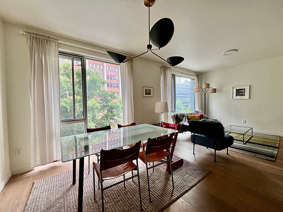 2nd image of 193 Henry St #4