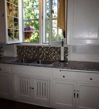 Kitchen with granite