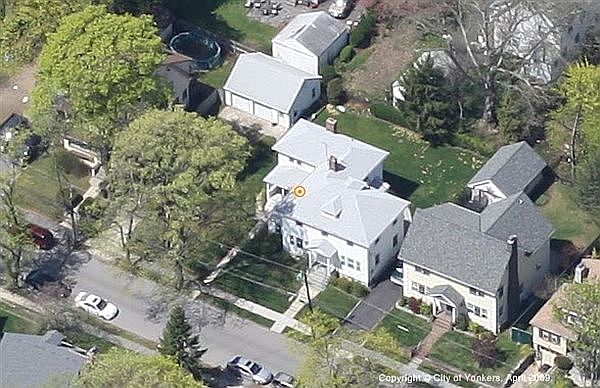 2nd image of 142 Crestwood Ave