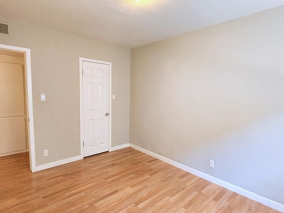 4th image of 418 N Marguerita Ave APT A
