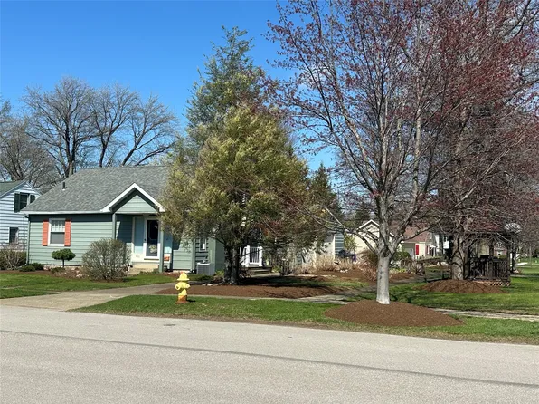 933 Grant Ave, Erie, PA 16505