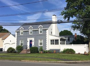73 Warren St, Waltham, MA 02453