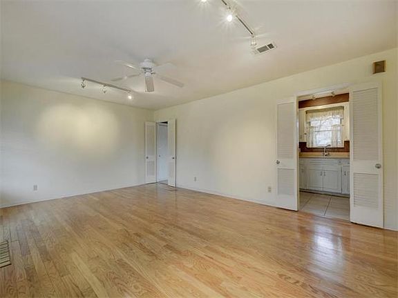 4th image of 1504 San Carlos Dr