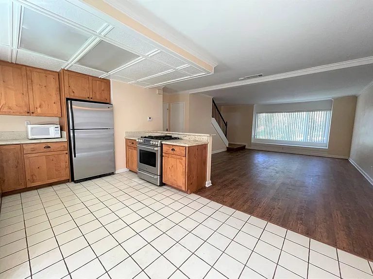 1206 Llama Ct — Photo 12