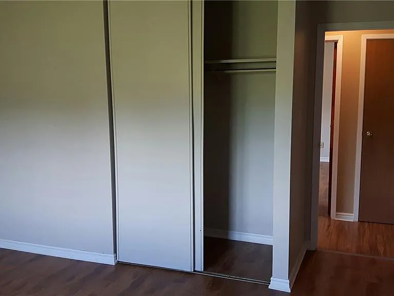 678 Evangeline St — Photo 6