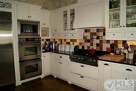 3rd image of 605 Hudnall Ct
