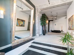 251 S 24th St APT E, Philadelphia, PA 19103