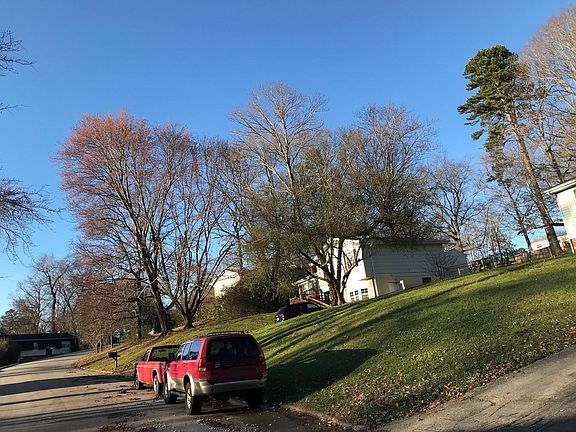 5th image of 5909 Stonewall Dr
