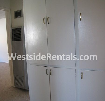 4th image of 1711 Federal Ave APT 8