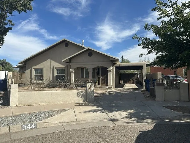 3 bed, 2226 sqft, $2,800 — Photo 1