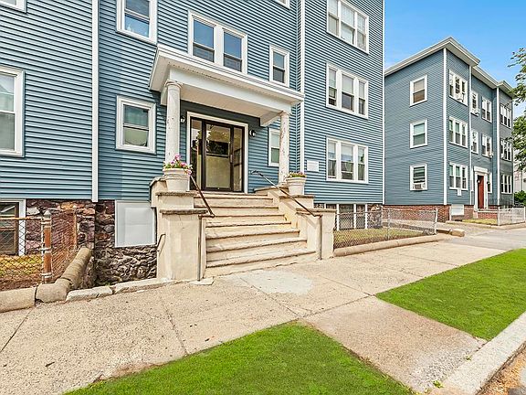 2nd image of 26-30 Harwood St #9660721