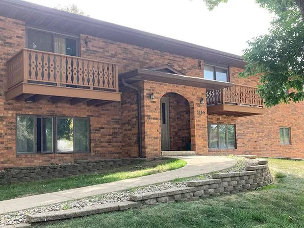 914 E Elm St, Algona, IA