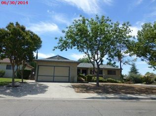 196 W National Ave, Clovis, CA 93612