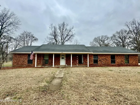 304 Early Ewing St, Benoit, MS 38725