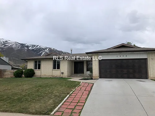 1572 E Hidden Valley Rd Photo 1
