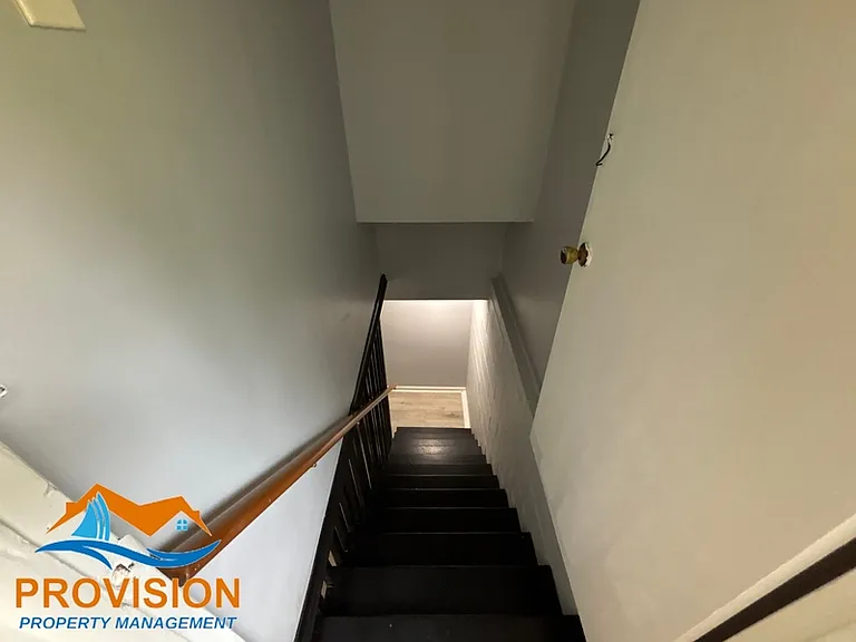 20 Washington Dr — Photo 15