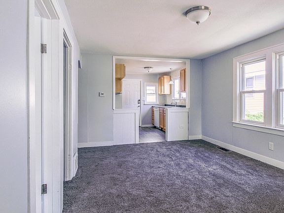 4th image of 2615 Mc Kee Ave SW