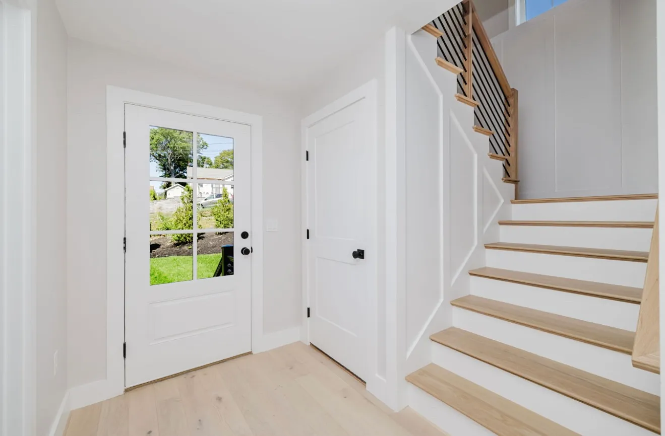 3 bed, 2.5 bath, 1800 sqft, $4,550 — Photo 3