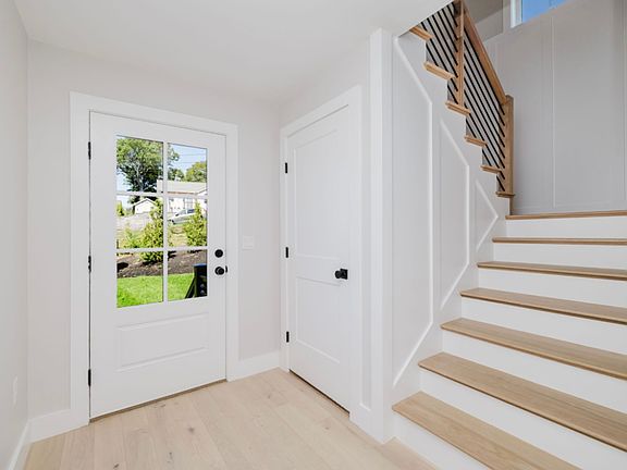 3rd image of 2 Acorn St #6