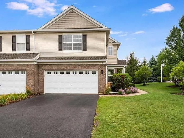 2 Christie Ct — Photo 1