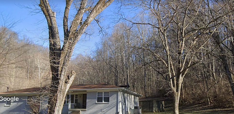 2nd image of 5120 Drakes Branch Rd