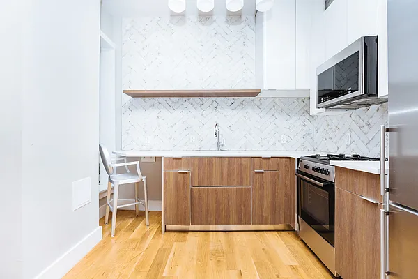 Rented by Nooklyn NYC LLC | media 42