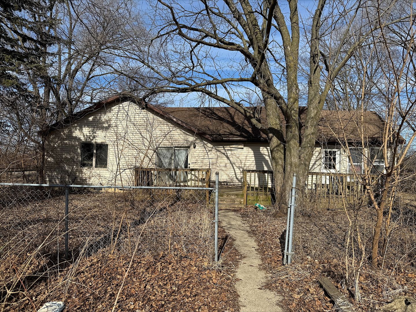 29633 SE Frontage Rd, Wilmington, IL 60481 | Zillow