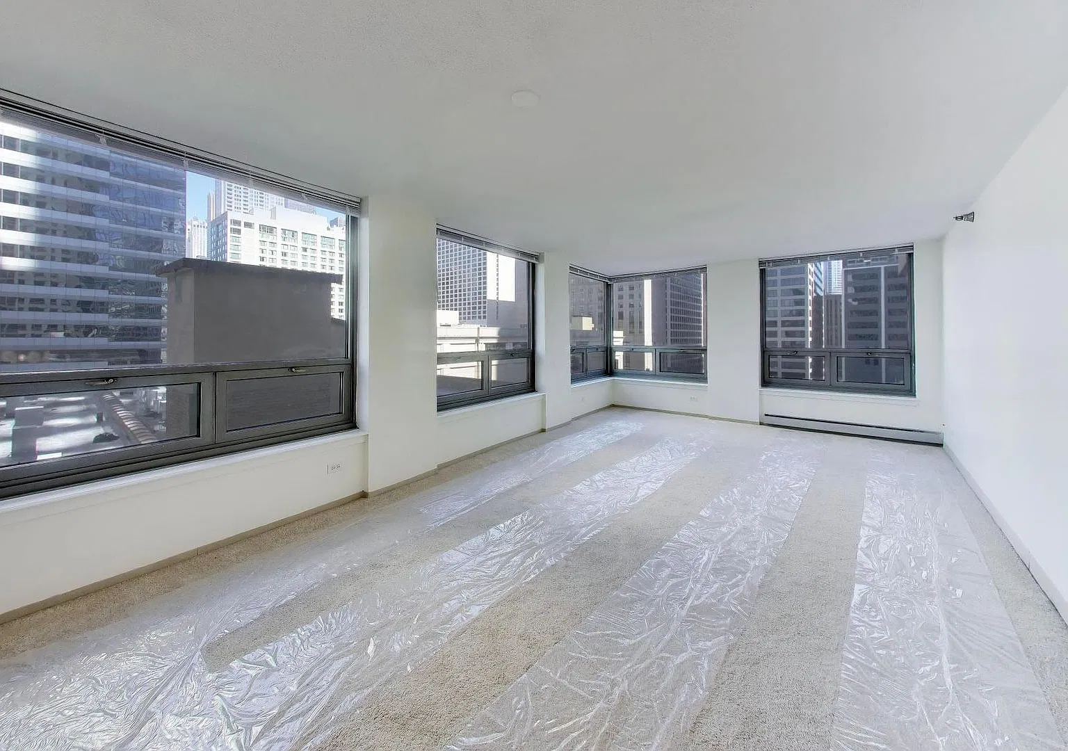 440 N Wabash Ave — Photo 3