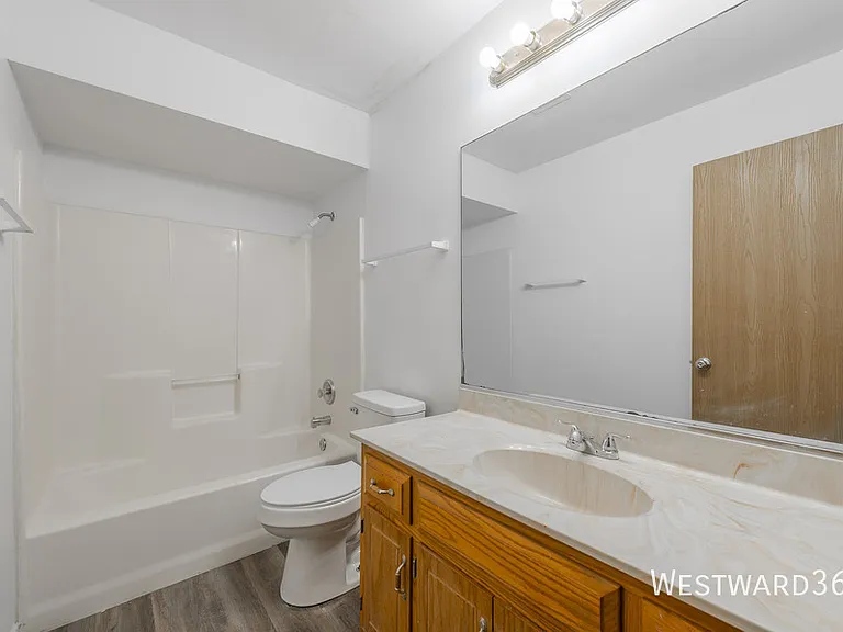 915 Spiros Ct #101 — Photo 8
