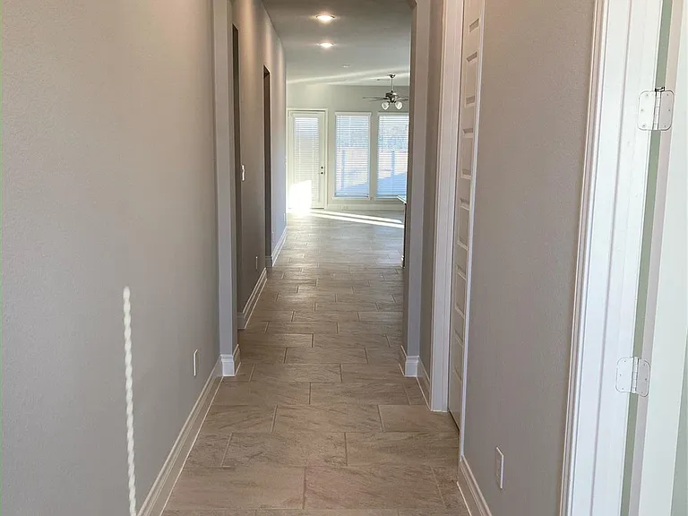 2102 Marian Lee Ln — Photo 25