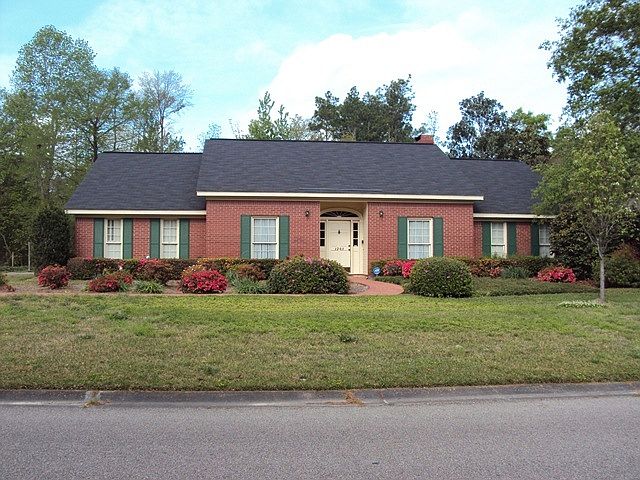 1st image of 1203 Sandalwood Dr