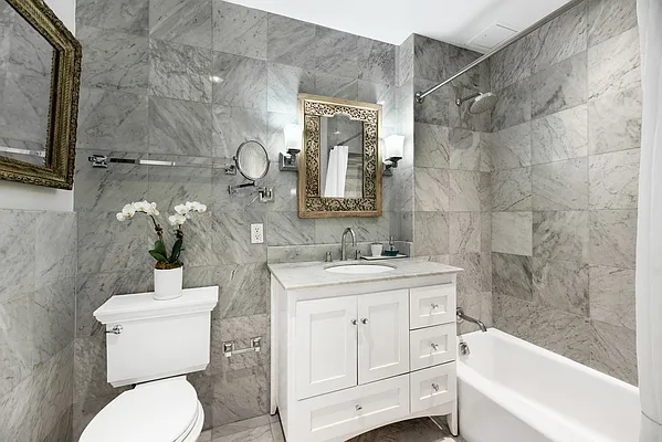 Sold by Compass | media 7